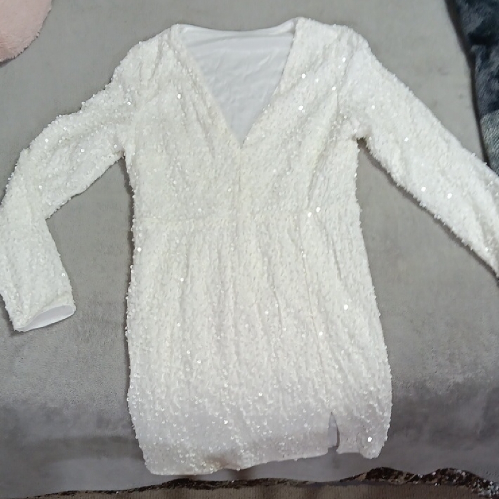 White Sequin Long Sleeve Dress